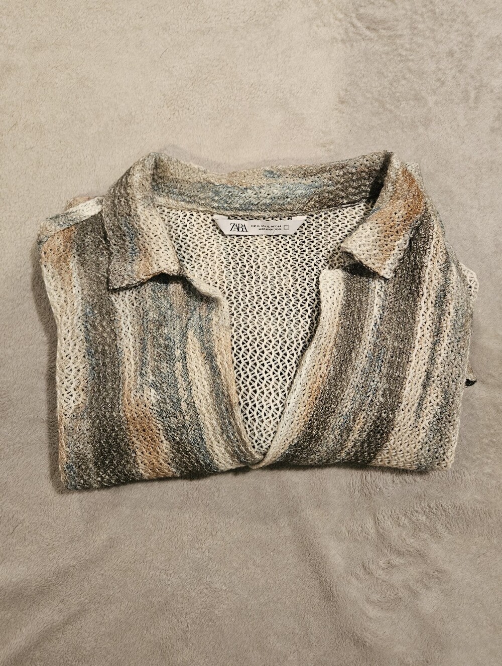 Like New! Zara Men’s Open Knit Mesh Shirt – Neutral Stripe